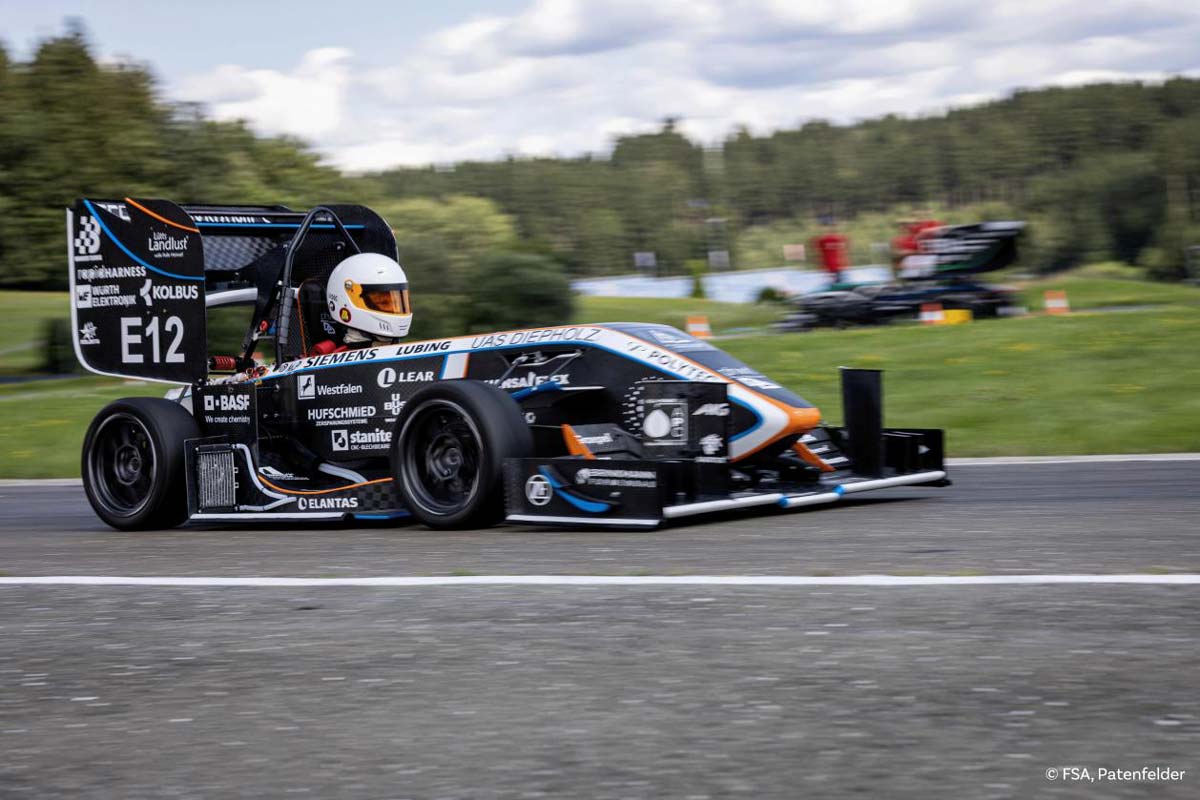 Deefholt Dynamics Racecar