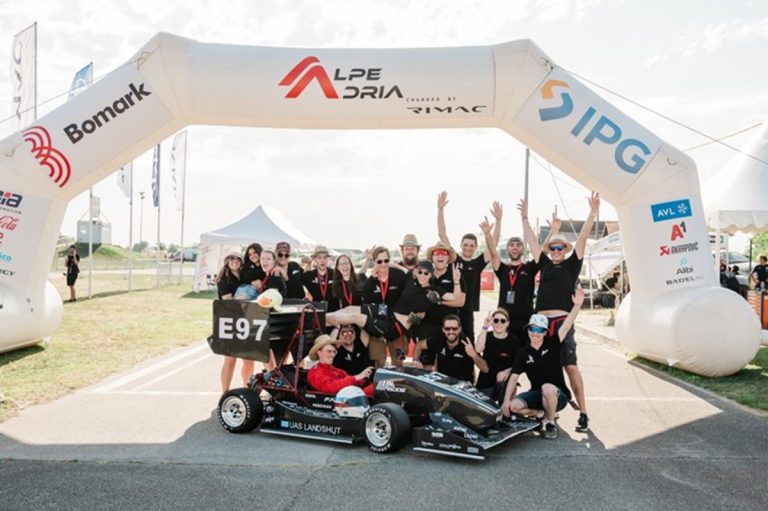 LA eRcing Teampicture 1 2025